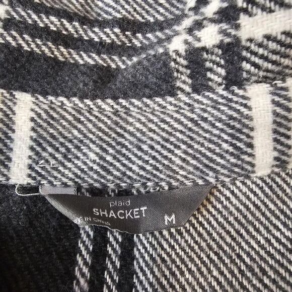Member's Mark Women's Relaxed Fit Button Front Plaid Shacket Black And White M - Picture 9 of 9
